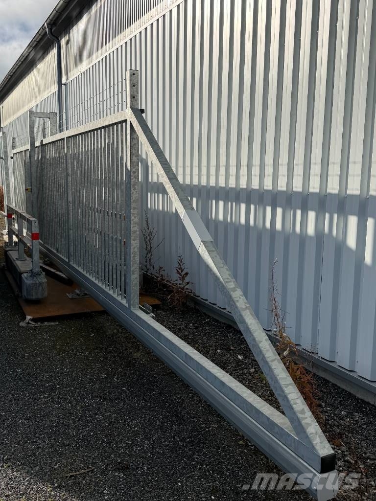 CCAB Ny Höken motorgrind 2000x8000 3F grind Entreprenad - Övrigt