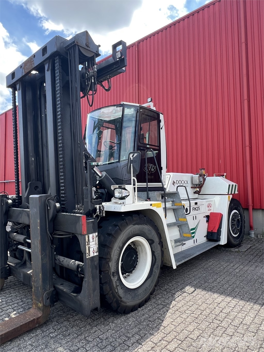 CVS Ferrari FH25 Dieseltrukit