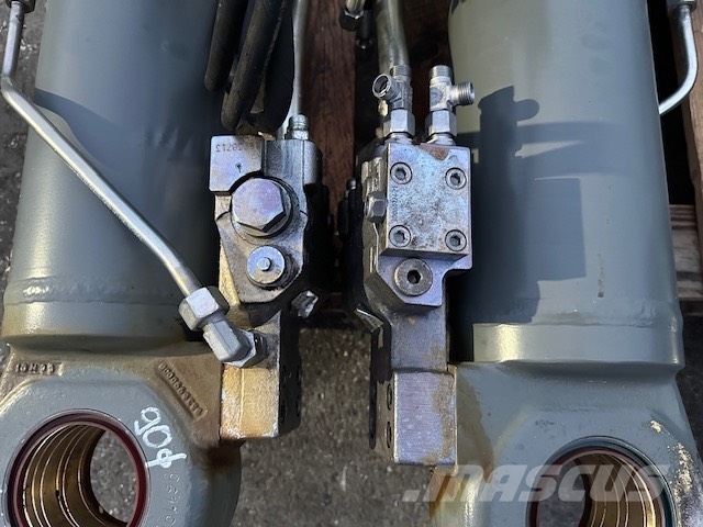 Liebherr LH 35 HYDRAULIC CYLINDER COMPLET Hidráulica