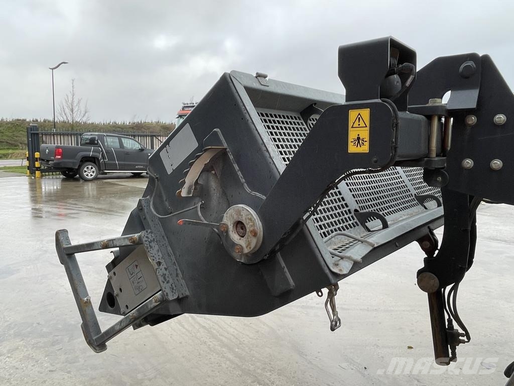 Bomag BW 174 AP-4I AM مداحل ثنائية الاسطوانة