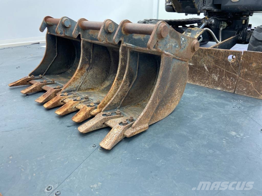 CASE CX 17 C + 4 godets + BRH + Remorque gourdon VPr 25 Mini excavators < 7t (Mini diggers)