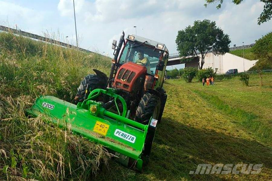 Peruzzo Mulcher Bull Reverse Hedge cutters