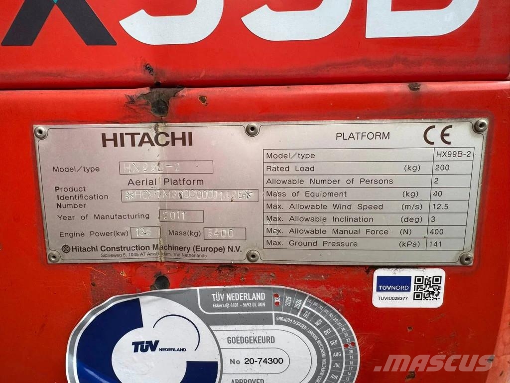Hitachi HX99B Hoogwerker 2 stuks Telescopic boom lifts