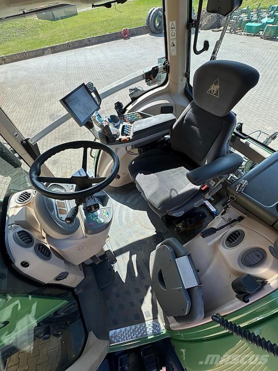 Fendt 828 Vario S4 Profi Plus mit FH+FZW Τρακτέρ