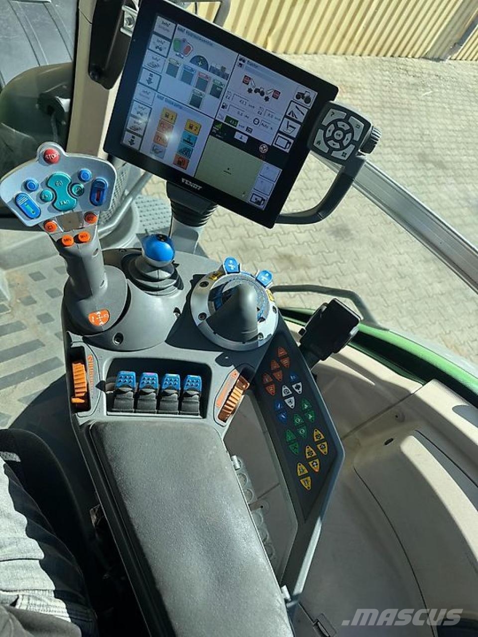 Fendt 828 Vario S4 Profi Plus mit FH+FZW Τρακτέρ