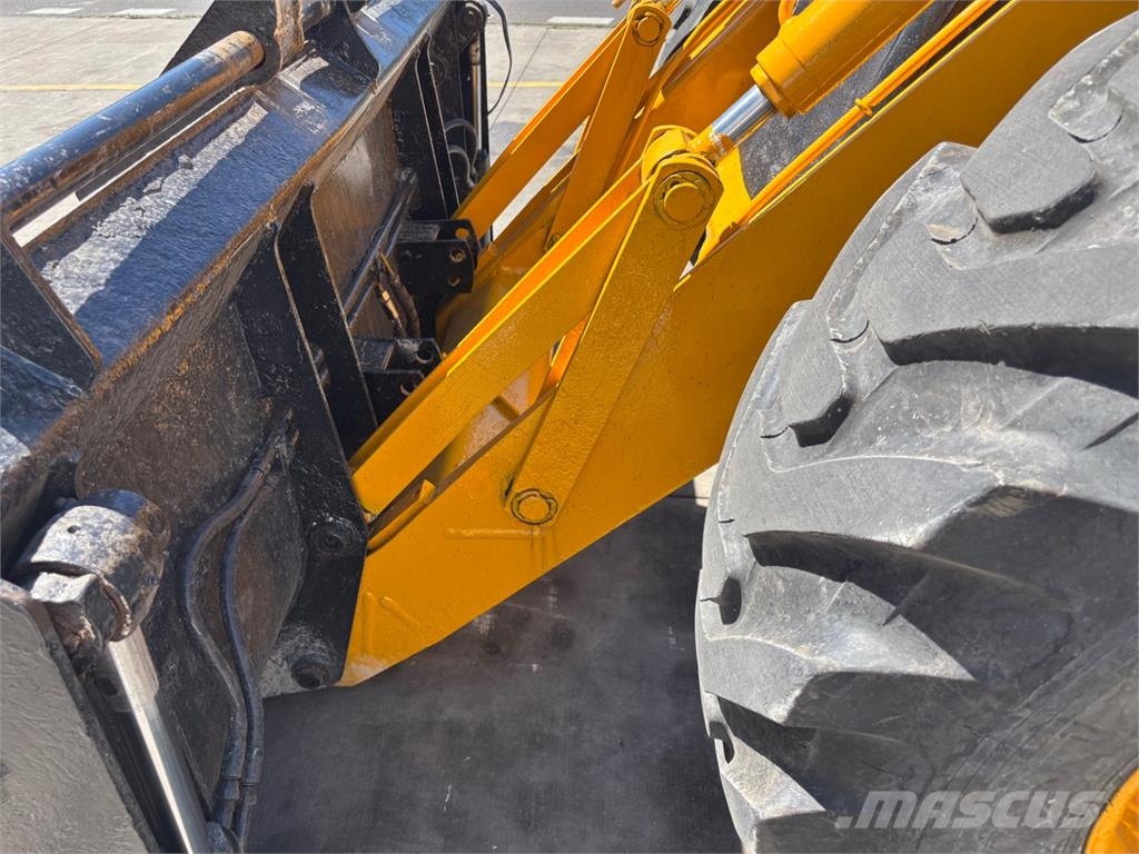 JCB 3CX 4X4 Būvniecība- Citi