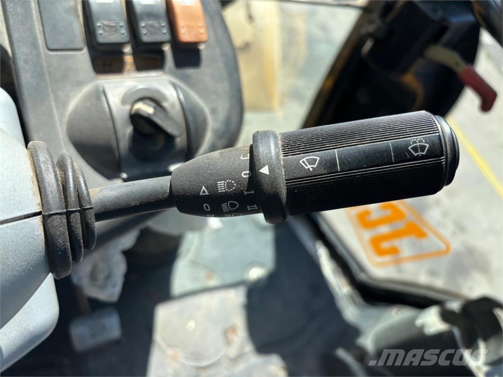 JCB 3CX 4X4 Būvniecība- Citi