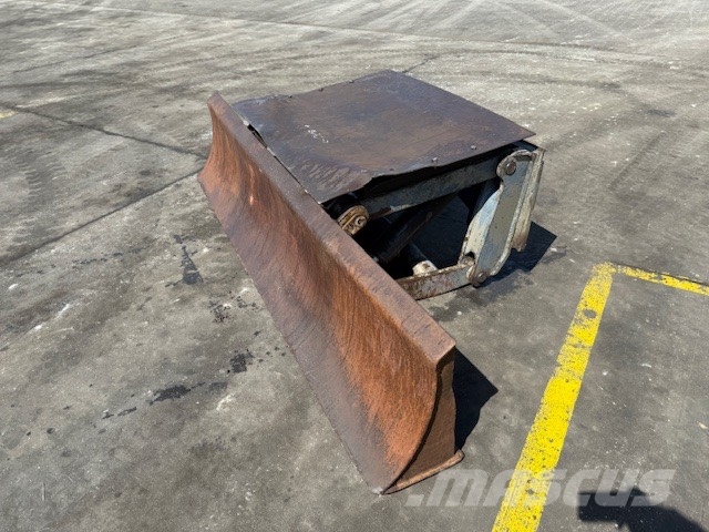 O&K USED DOZER MOBIL EXCAWATORS Плуги