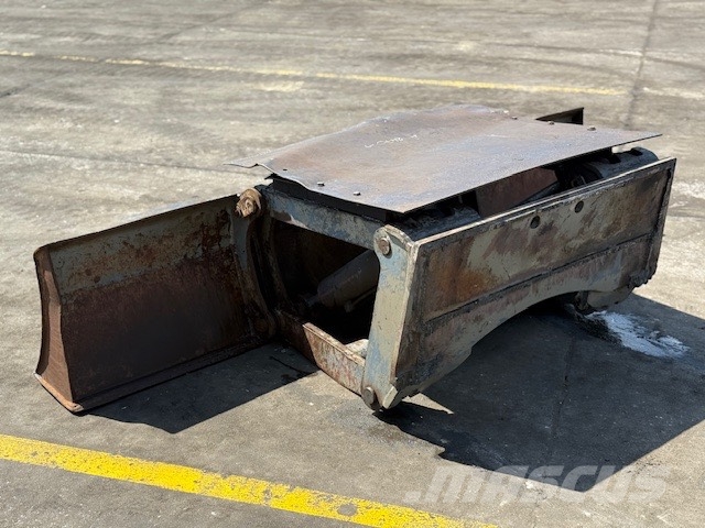 O&K USED DOZER MOBIL EXCAWATORS Плуги
