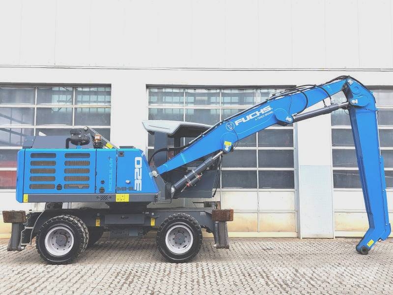 Fuchs MHL 320 F Waste / industry handlers