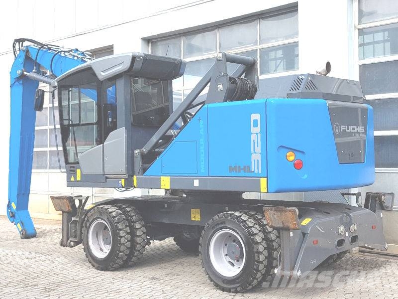 Fuchs MHL 320 F Waste / industry handlers