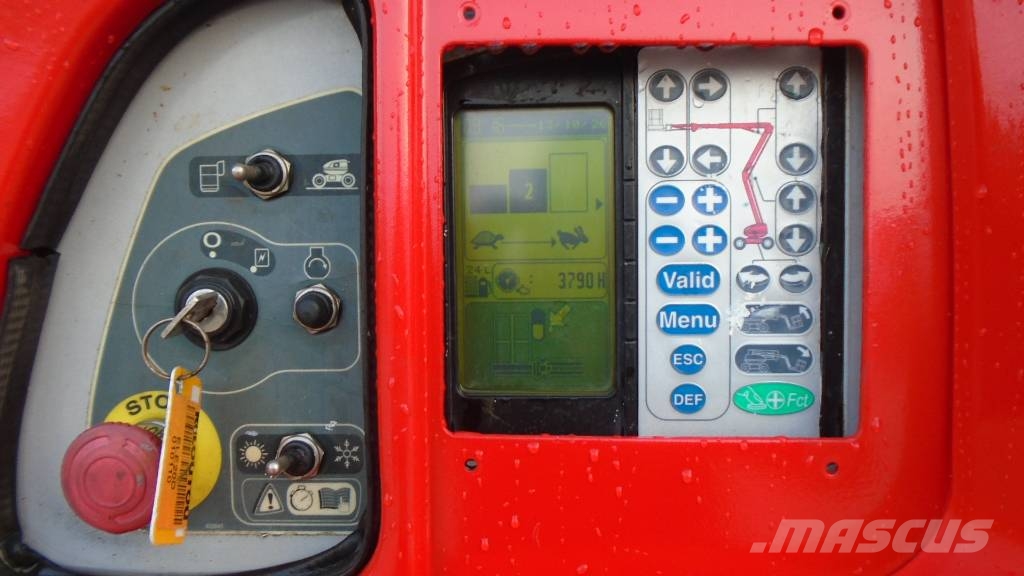 Manitou 200 ATJ Strēles pacēlāji