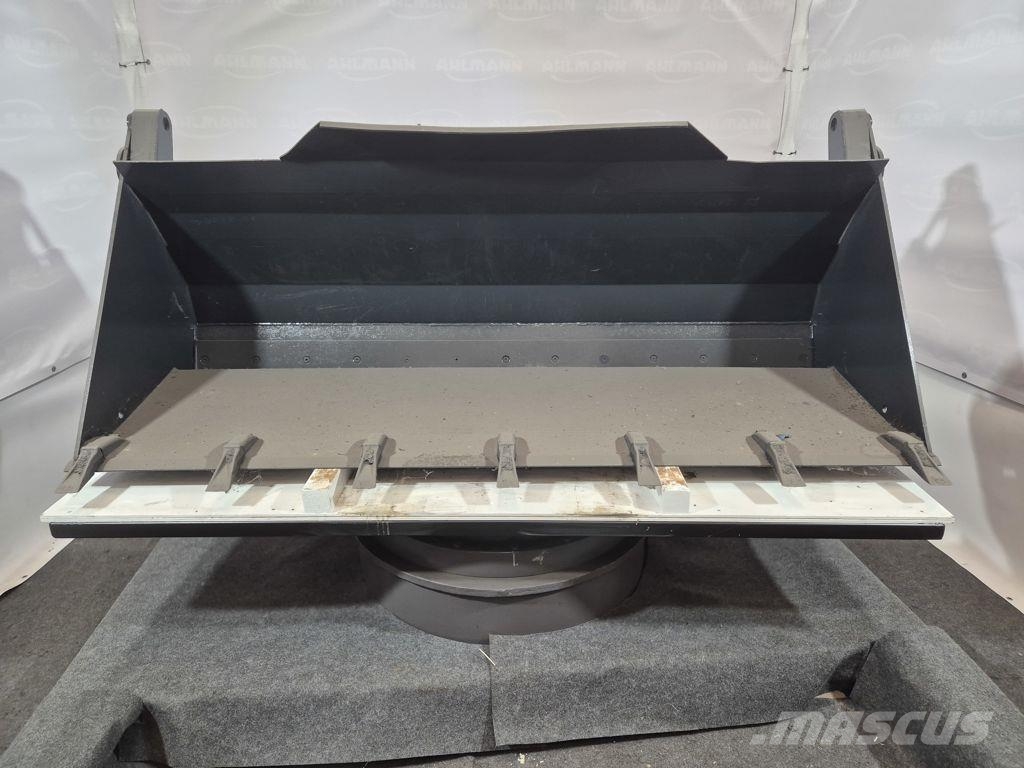 Ahlmann AZ 150/AS1600 4-in-1 bak Bakken