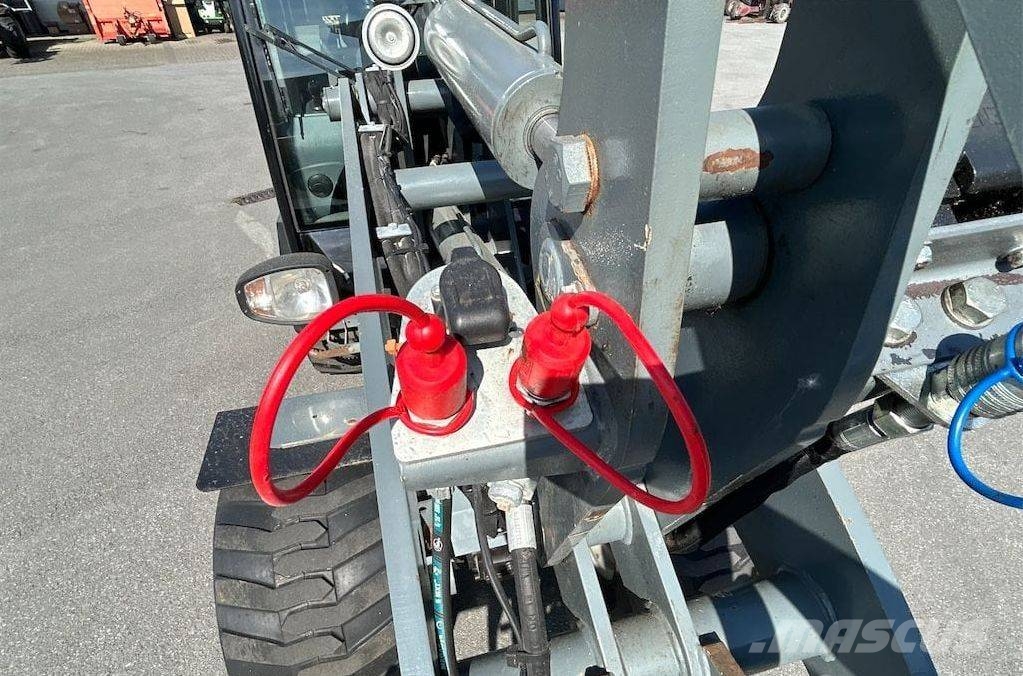 GiANT G 2500 HD Tekerlekli yükleyiciler