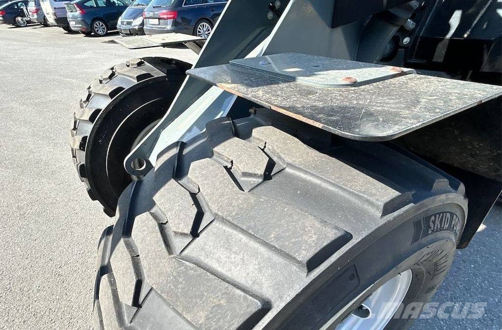 GiANT G 2500 HD Tekerlekli yükleyiciler