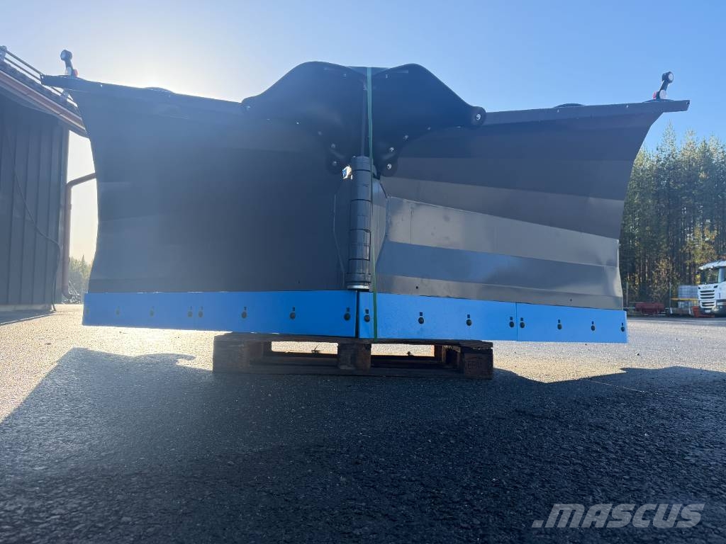 SE Equipment Ny 4m Vikplog snöblad Volvo bm + 3-punk Hjullastare