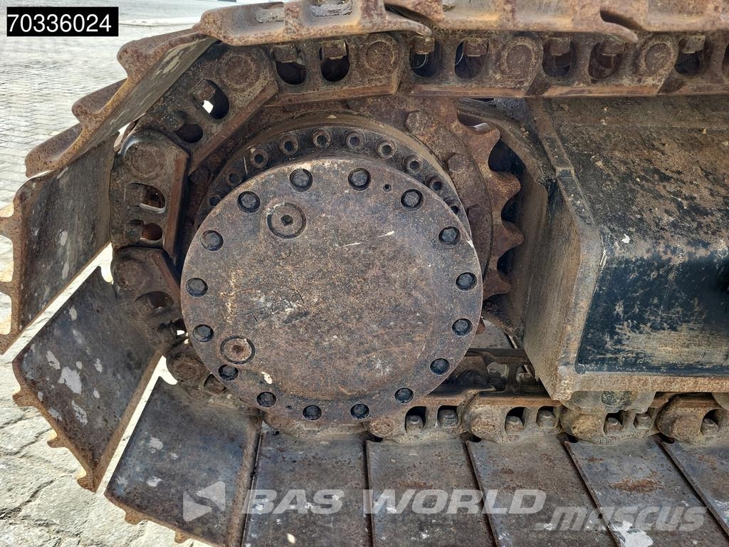 CAT 320 320-07 حفارات زحافة