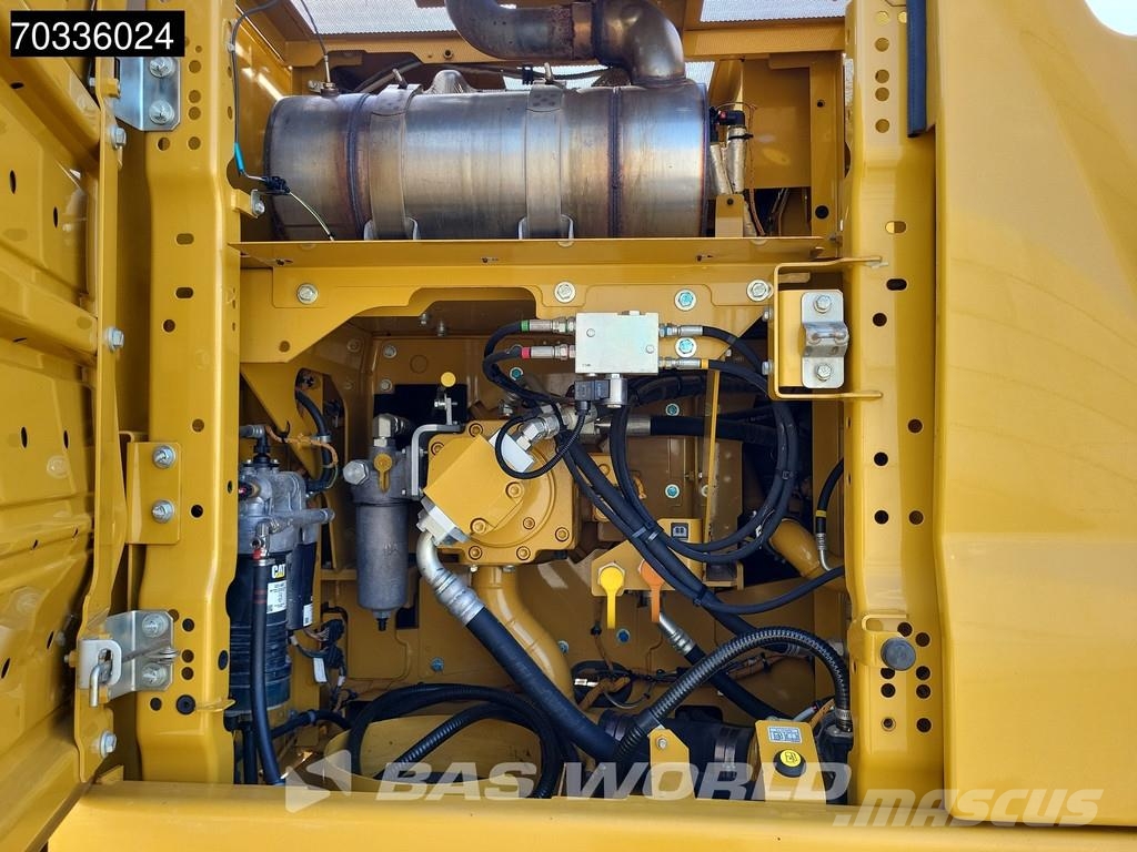CAT 320 320-07 حفارات زحافة