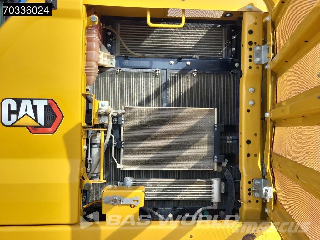 CAT 320 320-07 حفارات زحافة