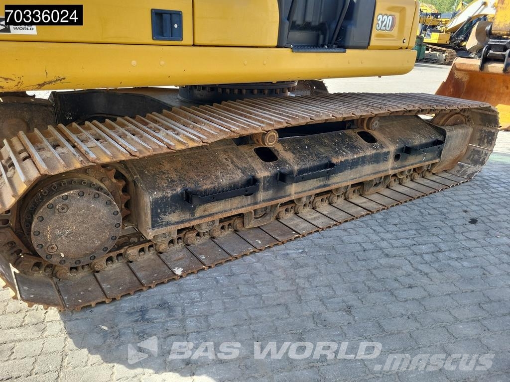 CAT 320 320-07 حفارات زحافة