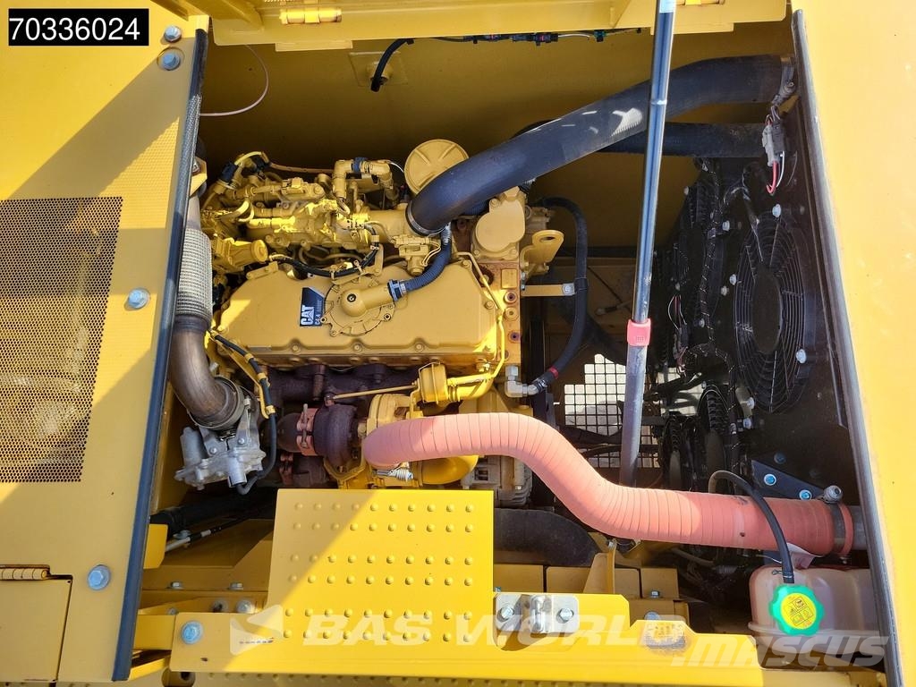 CAT 320 320-07 حفارات زحافة