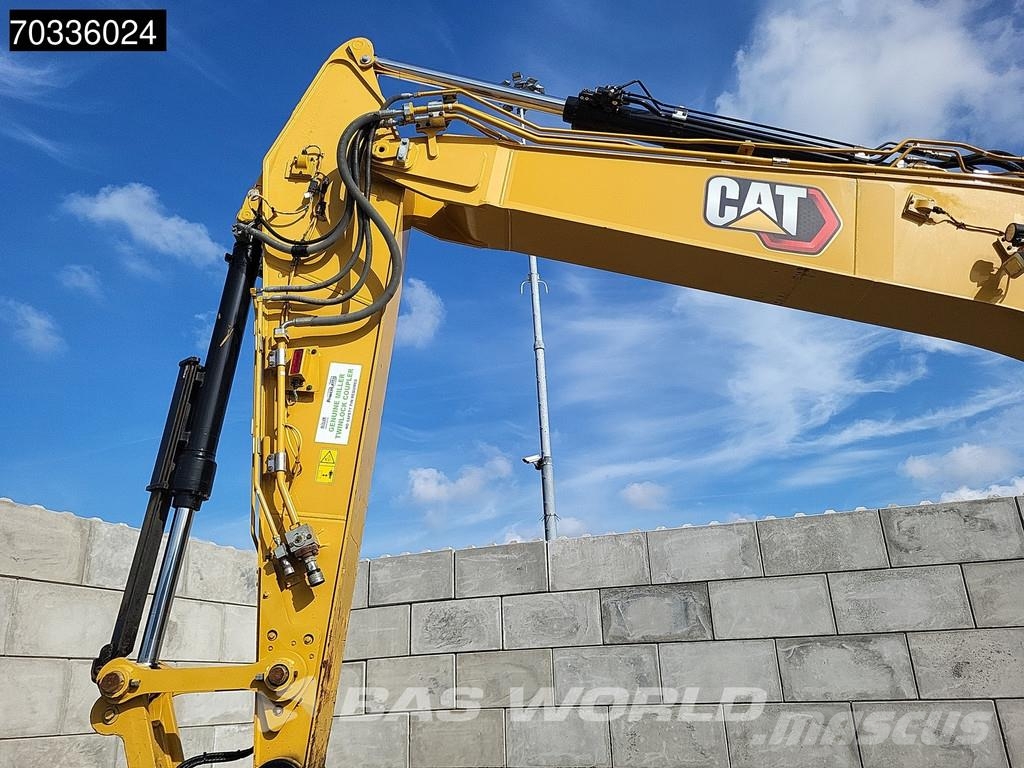 CAT 320 320-07 حفارات زحافة