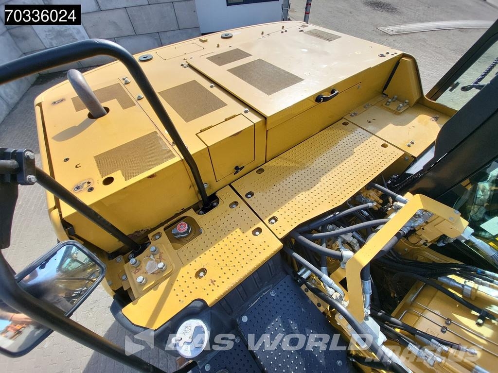 CAT 320 320-07 حفارات زحافة