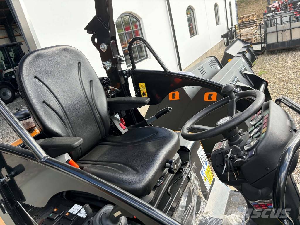 GiANT G 2300 HD Mini loaders