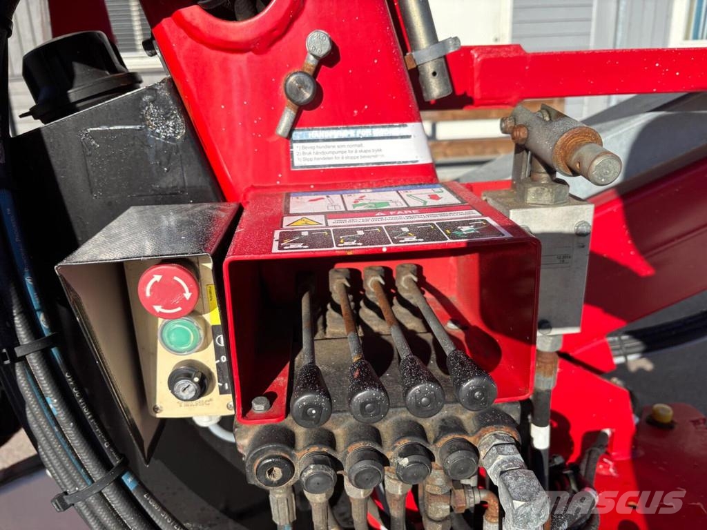 Niftylift TD 120 TDAC + Trailer Knikarmhoogwerkers