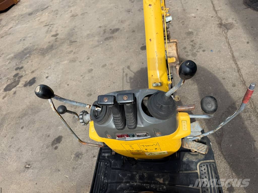 Komatsu PC 09-1 // BJ. 2004 - 3023H Minigraafmachines < 7t