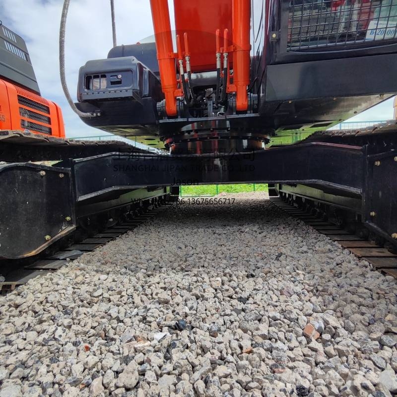 Hitachi ZX 210 Raupenbagger