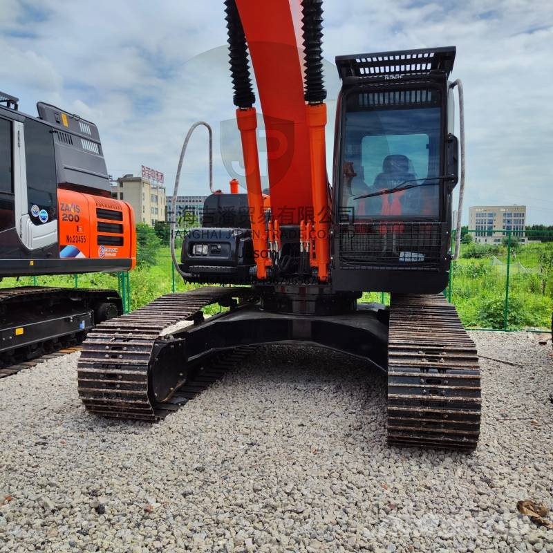 Hitachi ZX 210 Raupenbagger