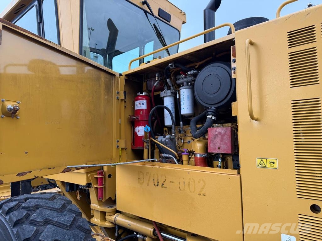 CAT 140K . Grader
