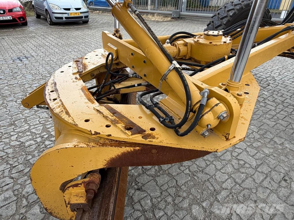 CAT 140K . Grader