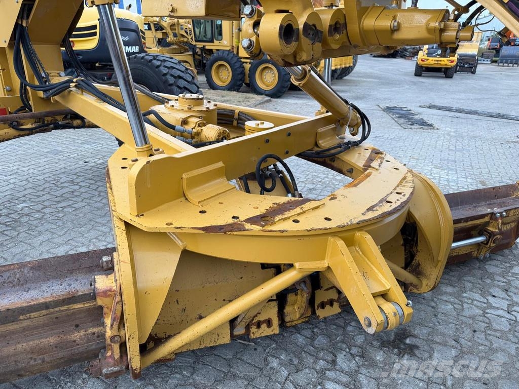 CAT 140K . Grader