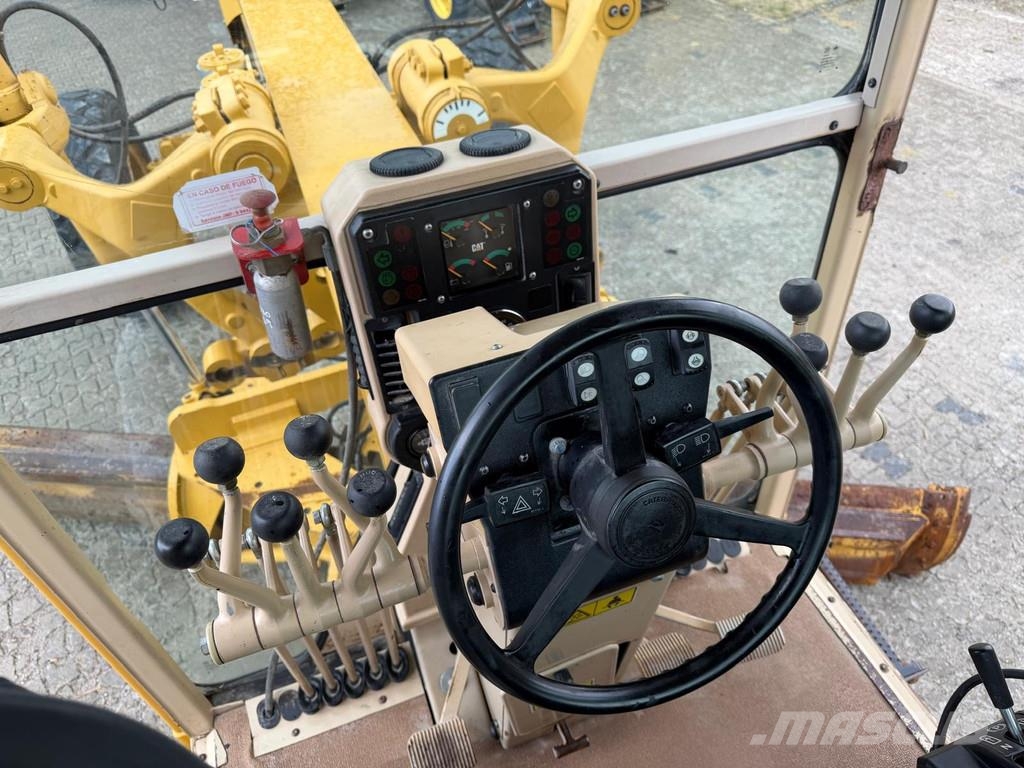 CAT 140K . Grader