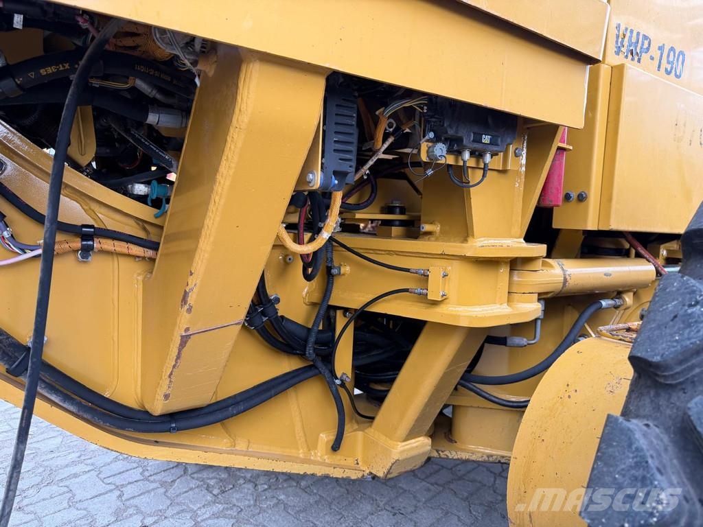 CAT 140K . Grader