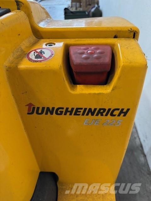 Jungheinrich EJE 225 Montacargas manual