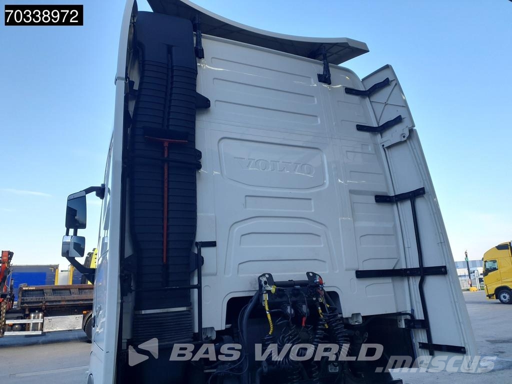 Volvo FH 500 4X2 XL 2x Tanks ACC Vilcēji