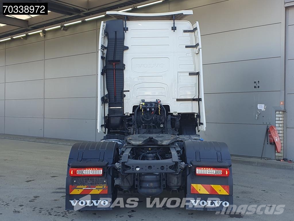 Volvo FH 500 4X2 XL 2x Tanks ACC Vilcēji