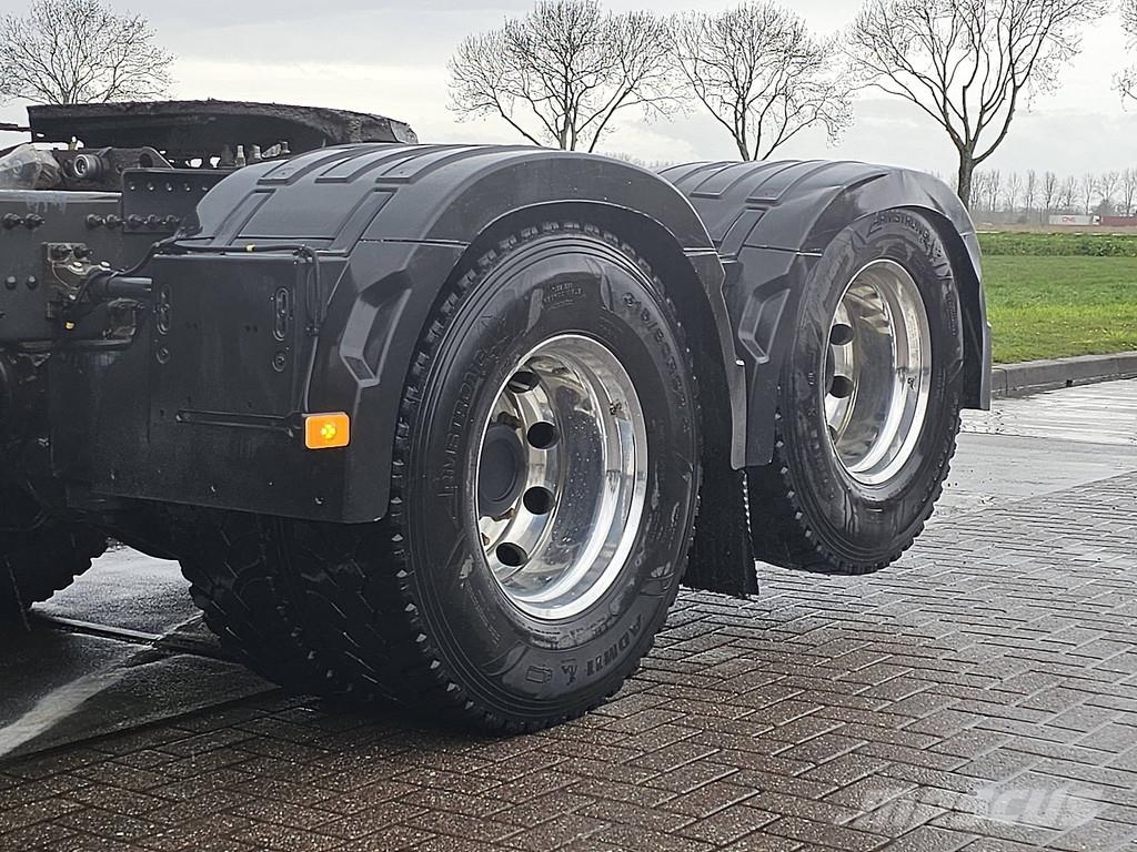 Volvo FM 500 6X4 LIFT AXLE PTO+HY Trækkere