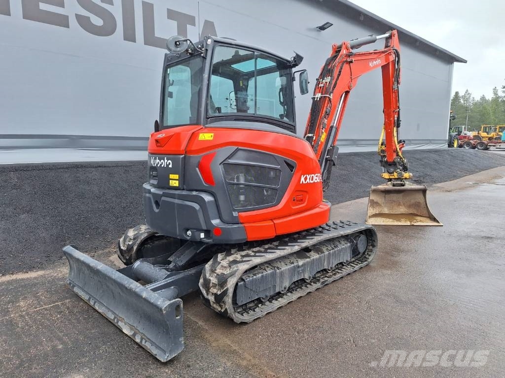 Kubota KX060-5 PYÖRITTÄJÄ, RASVARI YM. حفارات صغيرة أقل من 7 طن (حفارات صغيرة)