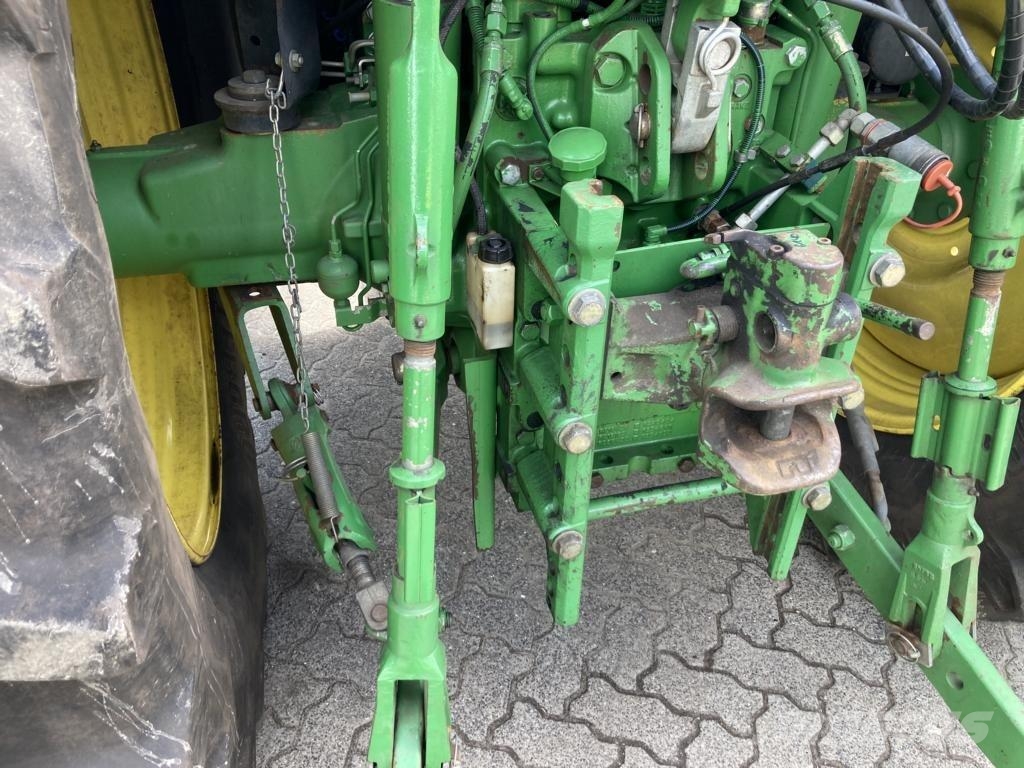 John Deere 6140R 트랙터