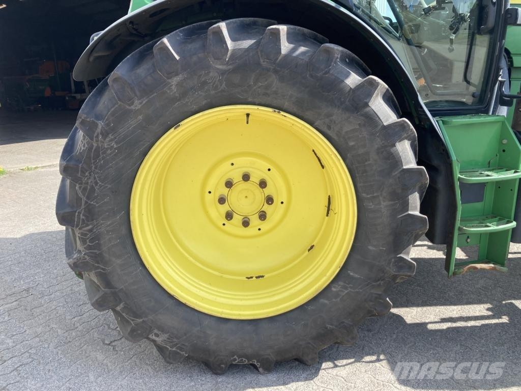 John Deere 6140R 트랙터