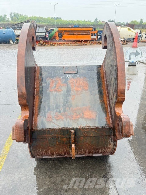 CAT USED BUCKET 2M3 VERACHTERT جرافات عكسية