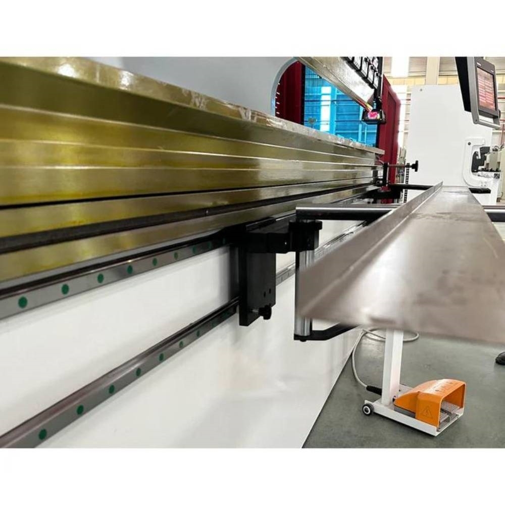 SellEton Sheet Metal Bending & Forming Machine Container handlers