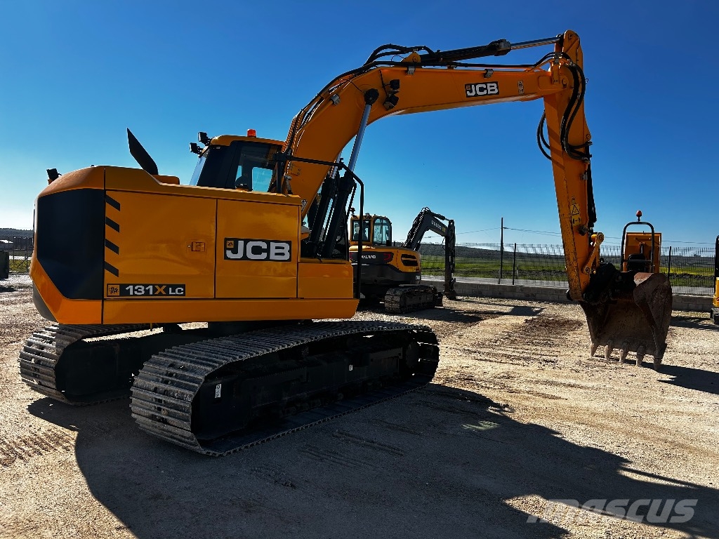 JCB 131 XLC حفارات زحافة
