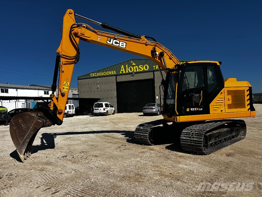 JCB 131 XLC حفارات زحافة