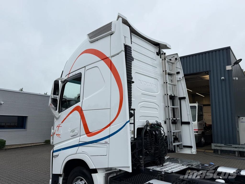 Volvo FH 460 Globetrotter XL *VIN = NB* 2 Tank Tegljači