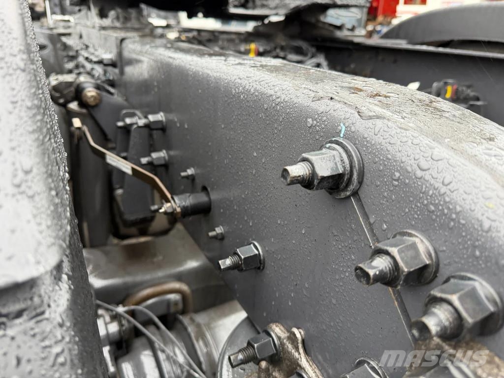 Volvo FH 460 Globetrotter XL *VIN = NB* 2 Tank Tegljači